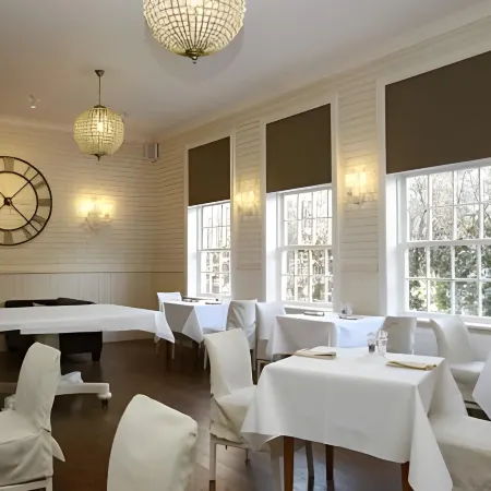 Pine Lodge Hotel & Restaurant Mansfield