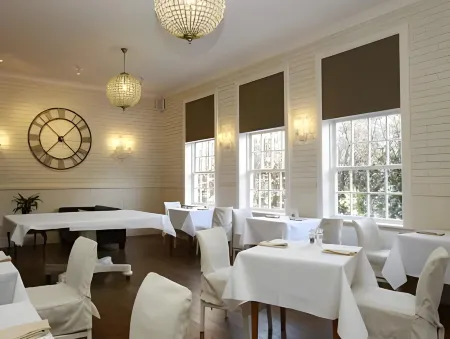 Pine Lodge Hotel & Restaurant Mansfield