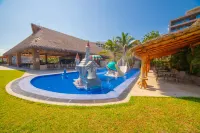 Coral Blue Huatulco All Inclusive - Infinity Pools