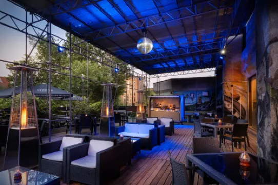 Delta Hotels Bristol City Centre Public Areas Photos