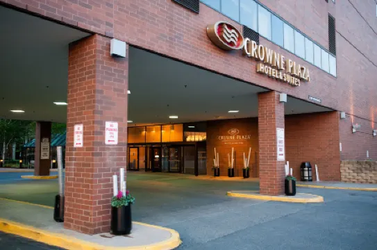 Crowne Plaza Suites MSP AIRPORT - MALL OF AMERICA by IHG