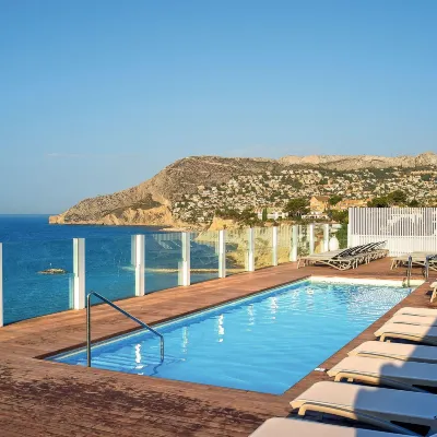 Hotel Bahía Calpe by Pierre & Vacances Hoteles cerca de Cala La Manzanera