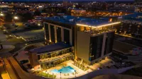 Hotel Indigo Columbus at Riverfront Place