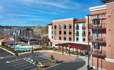 Hilton Garden Inn Prescott Downtown Отели рядом с достопримечательностью «Университет Эмбри-Риддл Аэронаутикал в Прескотт»