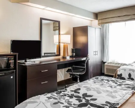 Quality Inn Bridgeport-Clarksburg Hotels in Clarksburg