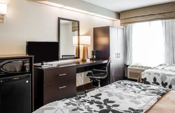 品質酒店布里奇波特-克拉克斯堡