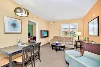 Cosy Apartment w Pool and Hot Tub - Near Disney Hotel di Orange County