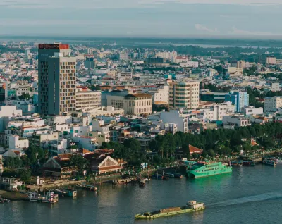 Wink Hotel Can Tho Ninh Kieu Wharf - 24hrs stay & Rooftop Pool Bar Hotels near Sân Bóng Công Viên Nước