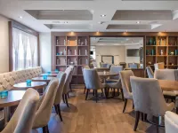 Les Suites Victoria, Ascend Hotel Collection Hotels near Hull