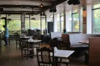 Sinq Party Hotel - No Male Stags Allowed The view point 주변 호텔