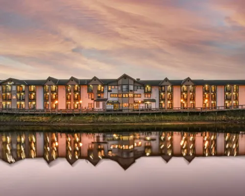 Kathryn Riverfront Inn, Ascend Hotel Collection Hotele w: Seaside