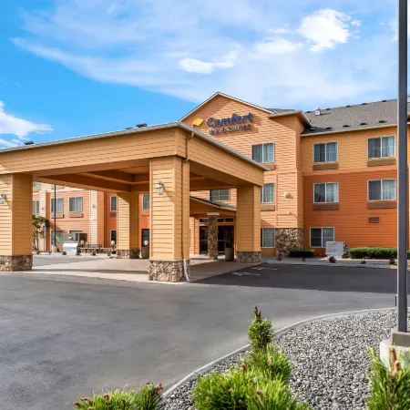 Comfort Inn & Suites