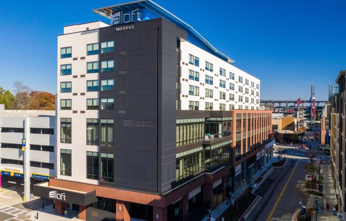 Aloft Atlanta at the Battery Atlanta