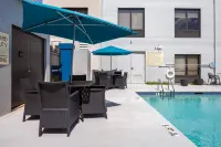 Hampton Inn & Suites by Hilton Alpharetta Roswell - Pools