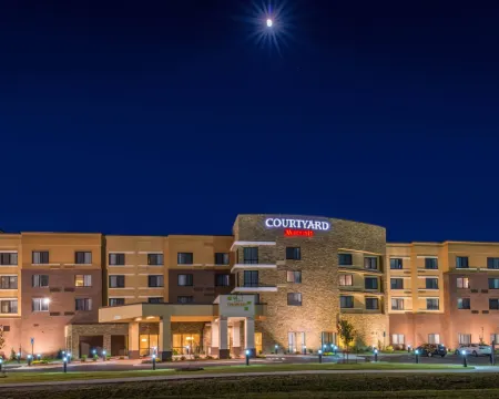 คอร์ทยาร์ด แจ็คสันวิลล์ โรงแรมในOnslow County