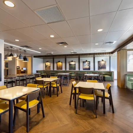 Fairfield Inn & Suites Phoenix West/Tolleson Отели рядом с достопримечательностью «Концертная площадка Ak-Chin Pavilion»