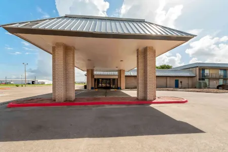 Studio 6 Port Lavaca, TX