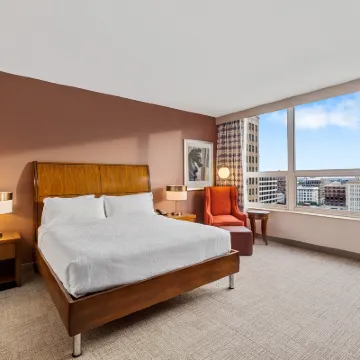 新奧爾良法國區希爾頓花園酒店 鄰近聖靈成孕教堂的酒店