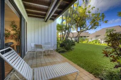 Rare Find w/ 2 AC! Newly renovated condo #128, ground flr, 3-4 min walk to beach Hotels near Heritage Trail