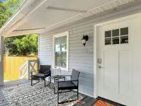 The St. Murray: Cute Themed 2 Bedroom 9 Mins from Downtown Charleston