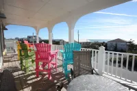 Personal Resort w/ Private Pool, Hot Tub & Elevator, Walking Distance to Town