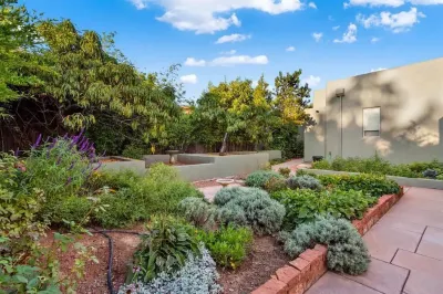 RedRockViews Gr8Location Hiking 4BR 5Beds 4Baths RooftopDeck GameRm DogsWelcome