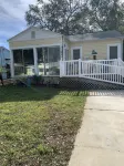 Cute bungalow in downtown clearwater, near clearwater beach, golf and restaurant Hotels near Publix Super Market at Gulf to Bay Plaza