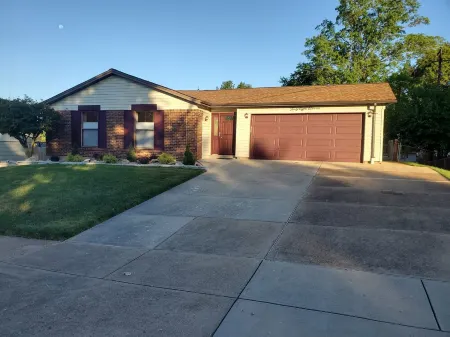 No parties, quiet, 3 bed, 2 bath.