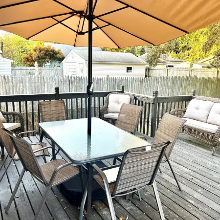 Pet-Friendly 2BR- Near Beach, Bases, & Hospitals