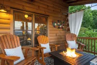 Knotty Bear: Cozy Cabin, Breathtaking Mountain Views, Hot Tub, Fire Pit - 4つ星