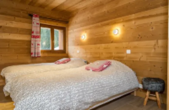 Chalet sleeps 14 with jacuzzi, 200m of Pré la Joux ski lift - Chatel Reservation