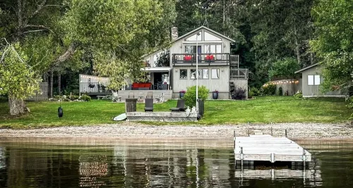 Lake Vermilion's Prime Location to do it all, your own private lake home! 聖路易斯縣住宿飯店