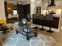 Timeless Loft -OTR -TQL w/ FREE Parking