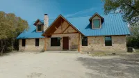 Watering Hole/Near Golf Course Multi-Family/FREE Frio @ Gravel Bar w/Concan VIP