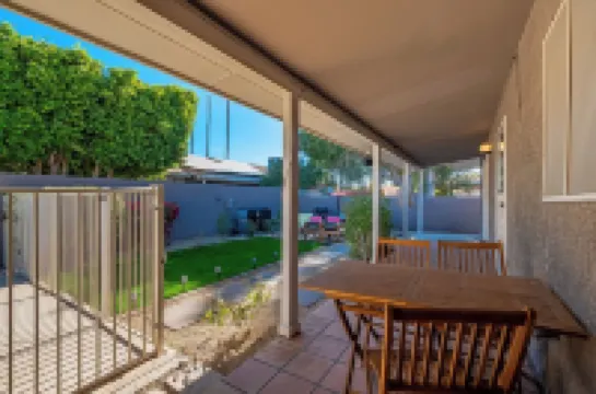 Warm Winter Oasis, Heated Pool & Family Fun