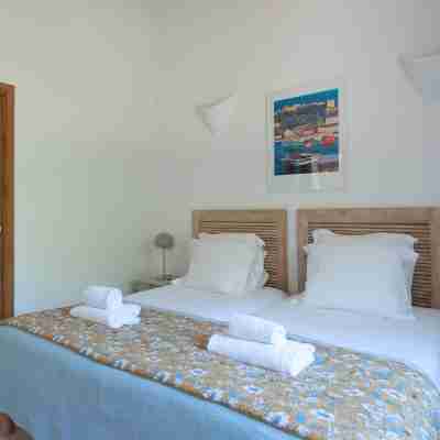 Villa Avec Piscine Privative Sécurisée au Coeur du Maquis Rooms