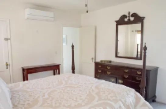 Walk to Main St! 20 min drive to Whitney Portal. High speed internet