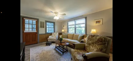 Pet friendly ~ TheWrightCottage Отели в г. Китти-Хок