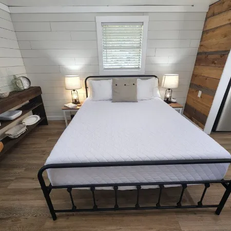 Pickwick Lake Bungalow near Papermill and Shiloh with 7th NT Free!