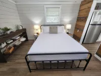 Pickwick Lake Bungalow near Papermill and Shiloh with 7th NT Free!