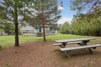 Gorgeous 4 bed/3ba home close to Fish Creek!