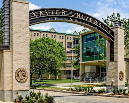 Xavier Place 4 - 2BR Sleeps 6 by Xavier & UC University, Hospital’s & Zoo