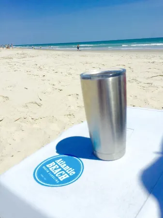 NCBEACHBUMZ 5 Min walk to beach and sound access. Public parking beach entrance