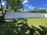 Spacious home minutes from the beach! Hotels in Naples Park