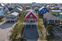 5 star rated property. Pet friendly Beach vacation home steps away from the Gulf Hotels near The Pines Park Public Boat Launch