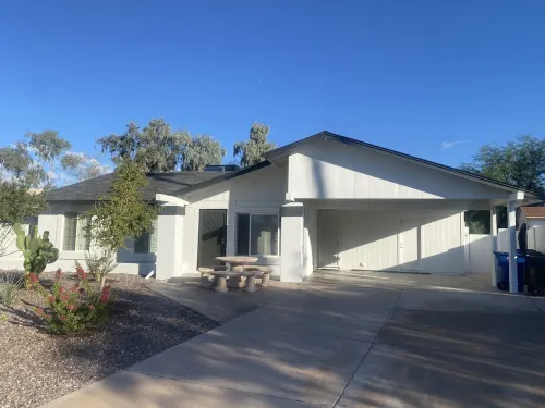 Spring Training 3B/2B close to everything