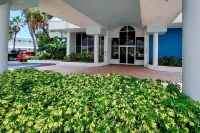 "SeaBliss" Oceanfront 1st floor Condo, steps from the ocean!
