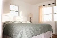 Private modern ranch Hotels near Rowan Park