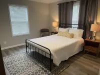 Escanaba River Modern Retreat • 10 Min to Town