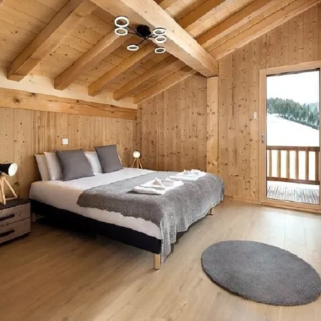 Chalet 15 Persons les Gets Ski Resort 6/8 Bedrooms with Private Bathroom Jacuzzi